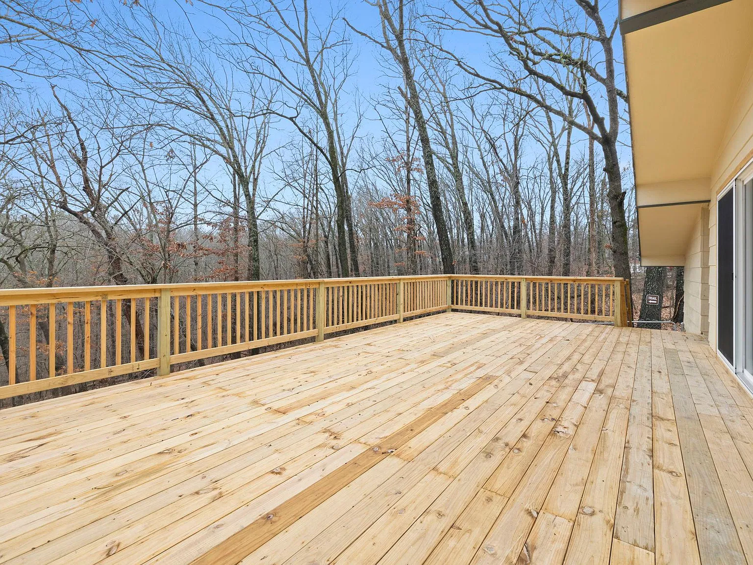 2 bed, 1040 sqft, $1,700 — Photo 4