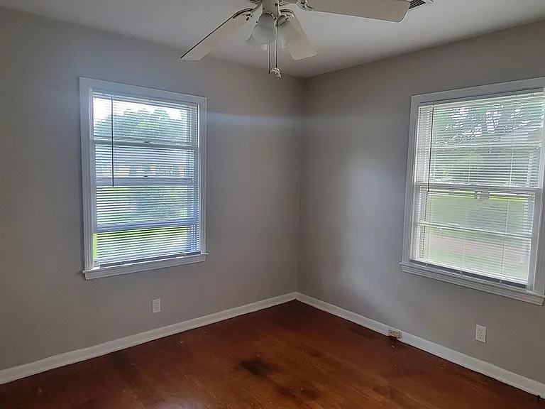 3304 Archer Dr SW — Photo 5