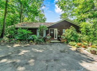 32 Paul St, Danbury, CT 06810