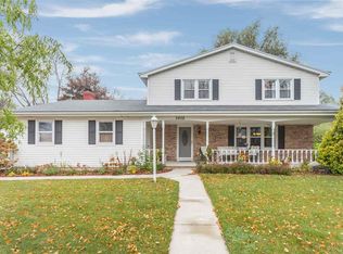 3902 Delahaut St, Green Bay, WI 54301