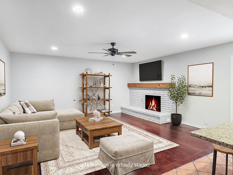 1st image of 6418 Glenmoor Dr
