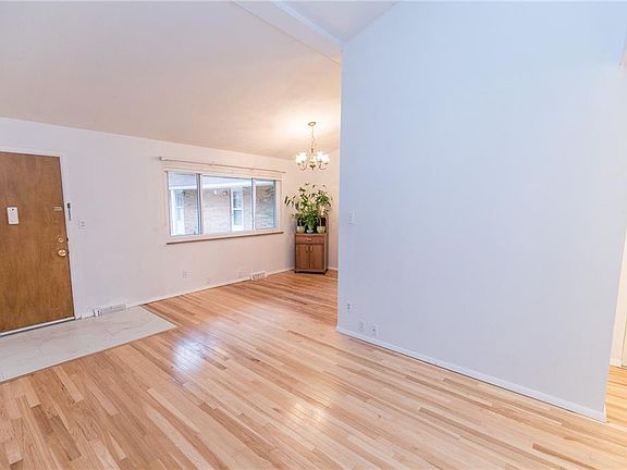3rd image of 21872 River Oaks Dr APT 4H