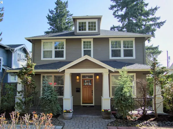 475 8th St, Lake Oswego, OR 97034