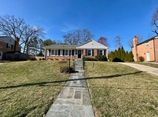 12027 Smoketree Rd, Potomac, MD 20854