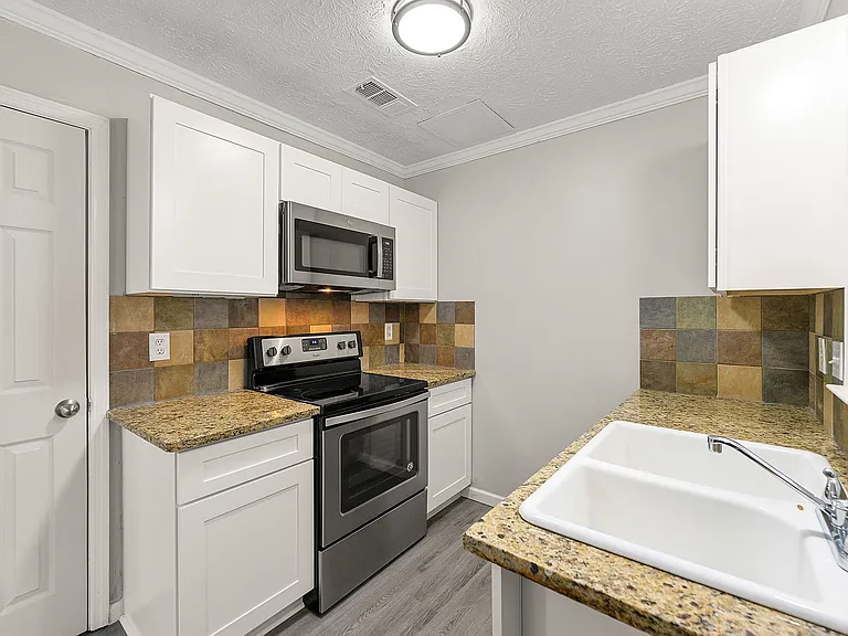 218 Mill Creek Pl — Photo 7