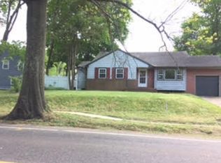 898 Woodlane Rd, Mount Holly, NJ 08060