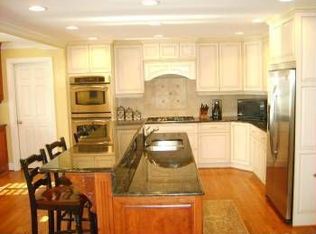 7204 Birchbark Ct, Raleigh, NC 27615