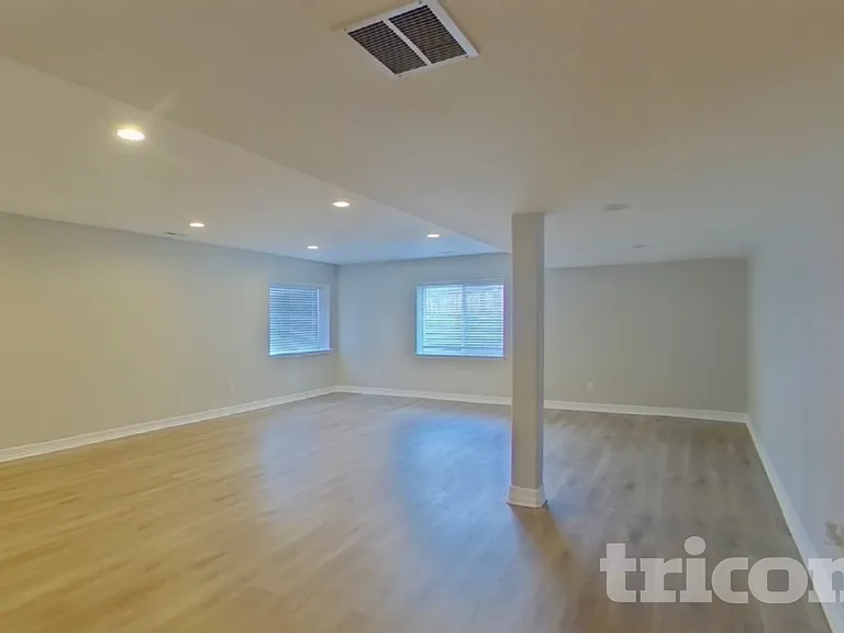 6748 Lamine Dr — Photo 3