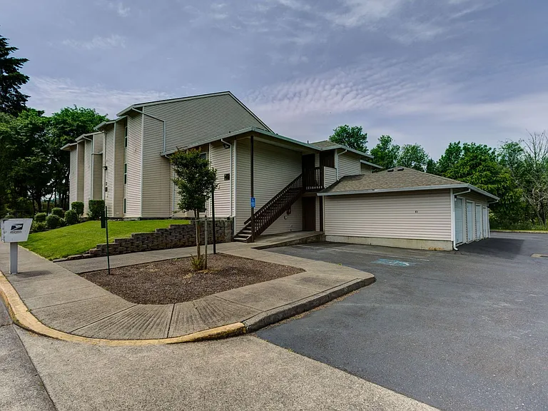 Creekside Apartments  — Photo 50