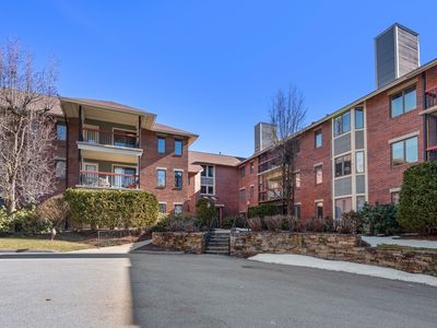 770 Salisbury St APT 517, Worcester, MA, 01609