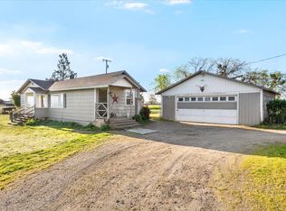 7365 Blackwell Rd, Central Pt, OR 97502