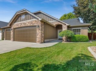 4925 N Red Hills Ave, Meridian, ID 83646