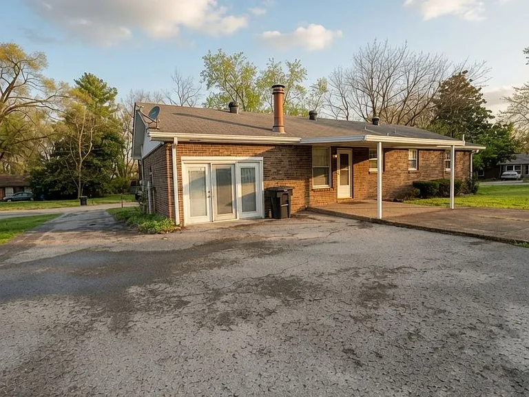 8 Ann Ct — Photo 13