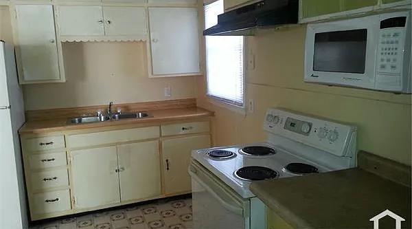3207 N Bolton Ave — Photo 5