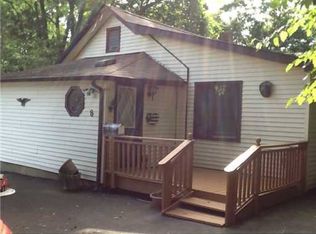 8 Pergola Ave, Jamesburg, NJ 08831