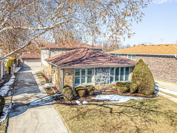 10304 Linus Ln, Oak Lawn, IL 60453