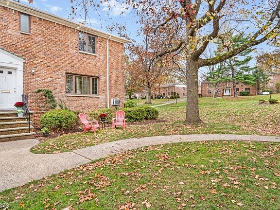 4th image of 31B Troy Dr #B