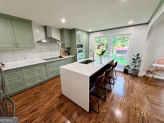 2nd image of 4992 Green Oak Dr SW