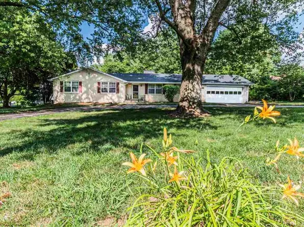 440 Brentmoor Ave, Bowling Green, KY 42101