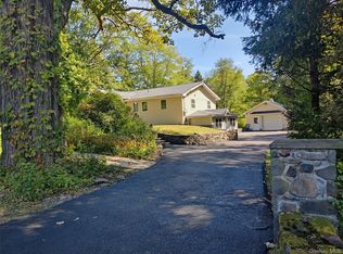 102 Old Hopewell Rd, Wappingers Falls, NY 12590