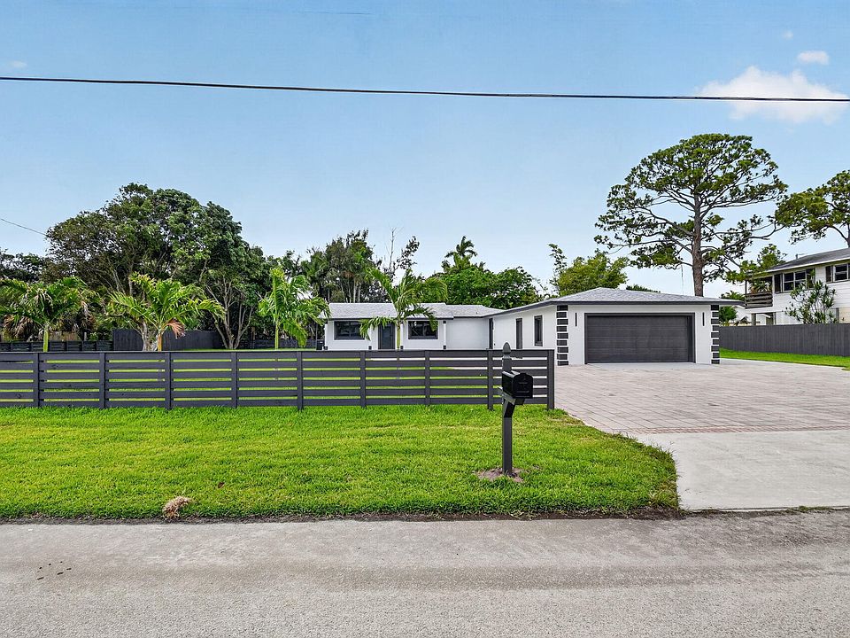 1st image of 3192 Riddle Road