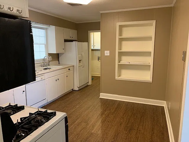 3 Bedroom 2 Bath Brick home in Valdosta — Photo 3