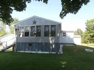 429-431 Old State Rd, Rensselaer Falls, NY 13680