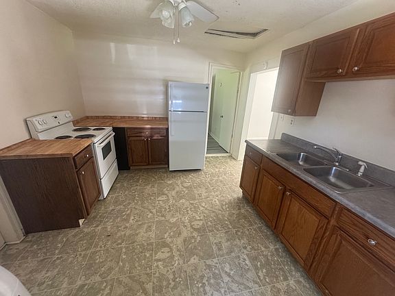 4th image of 13060 River Rd