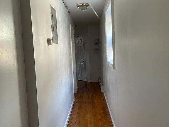 5th image of 10336 106th St