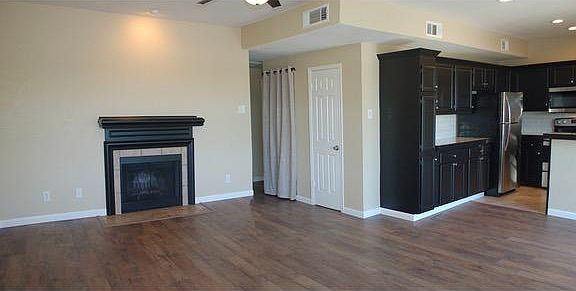 2nd image of 8750 Park Ln #28