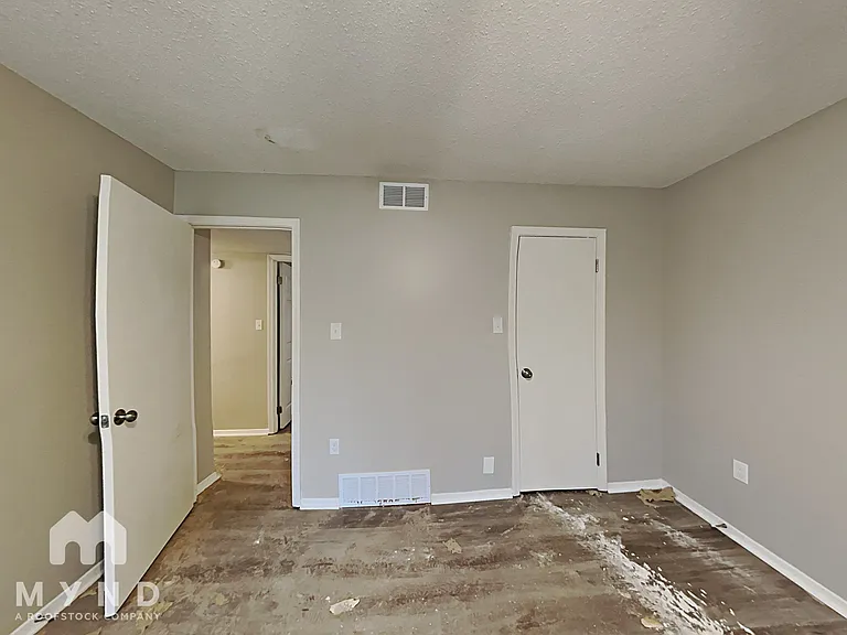 4912 Summitridge Dr — Photo 11