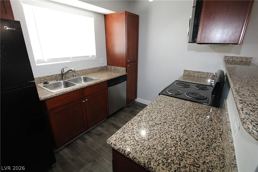 2 bed, 2.0 bath, 965 sqft, $1,150 — Photo 4