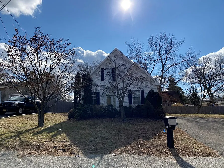 1432 Madison Ave photo 1