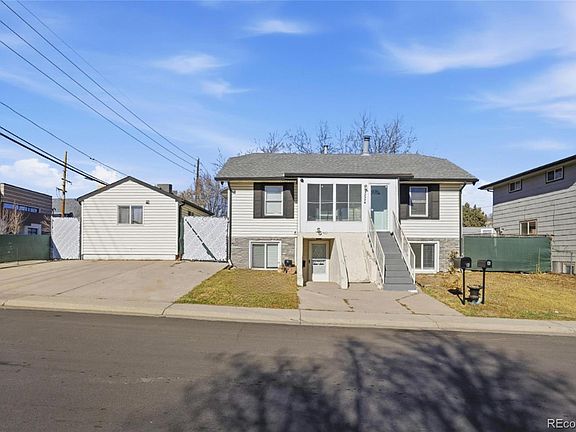 2nd image of 3299 W Dakota Avenue