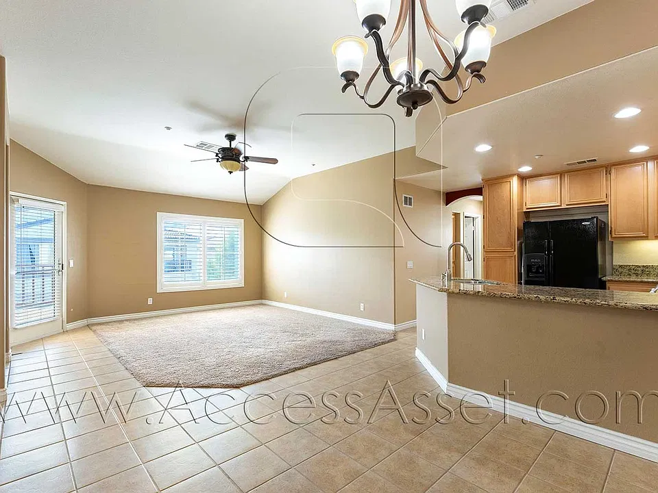 41696 Woodridge Ave #2