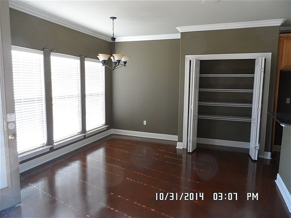 5th image of 204 Riverlands Dr