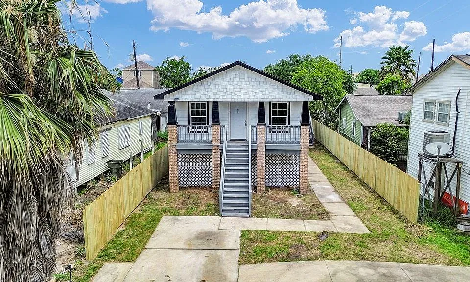 5306 Avenue M 1/2