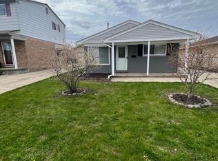 143 N Bywood Ave, Clawson, MI 48017