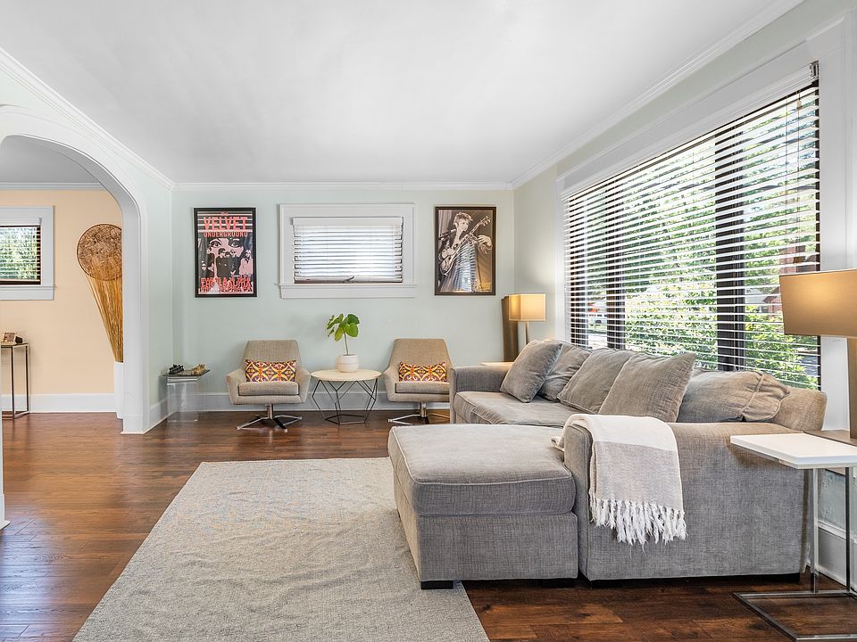 1014 N Alexander Ave, photo 3
