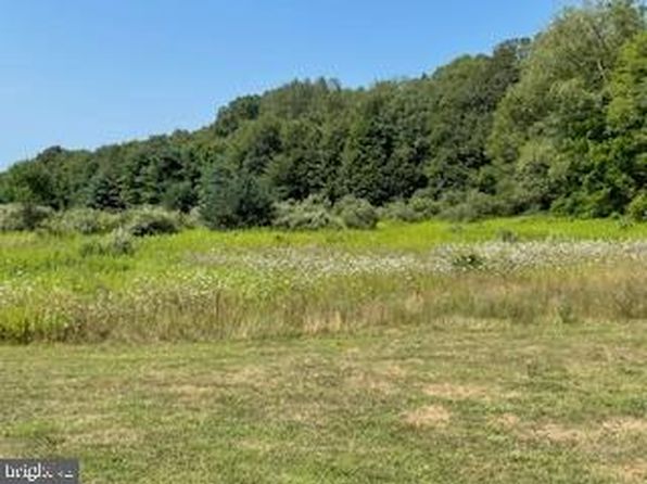 11 Blue Spruce Off, Warriors Mark, PA 16877