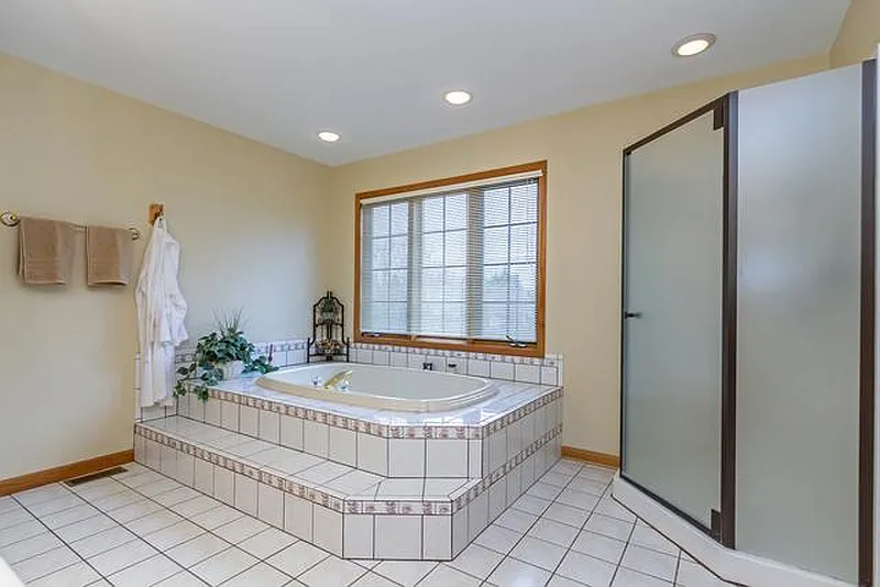 Thumbnail 14