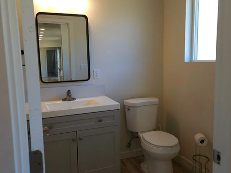 3994 Crestview Dr S — Photo 21