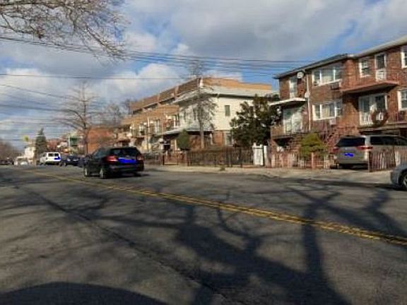 5th image of 1001 E 85th St