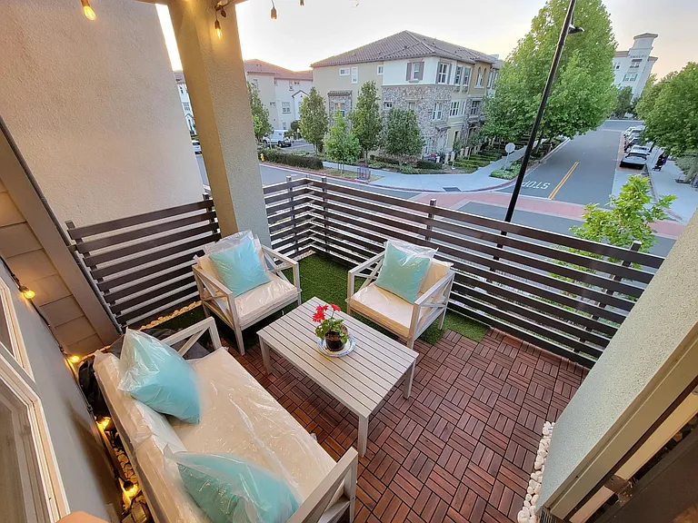 Spacious Patio with amazing views