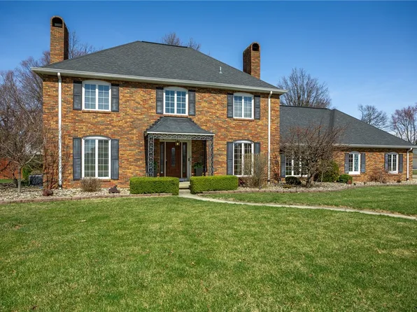 508 Crescent Dr, Mattoon, IL 61938