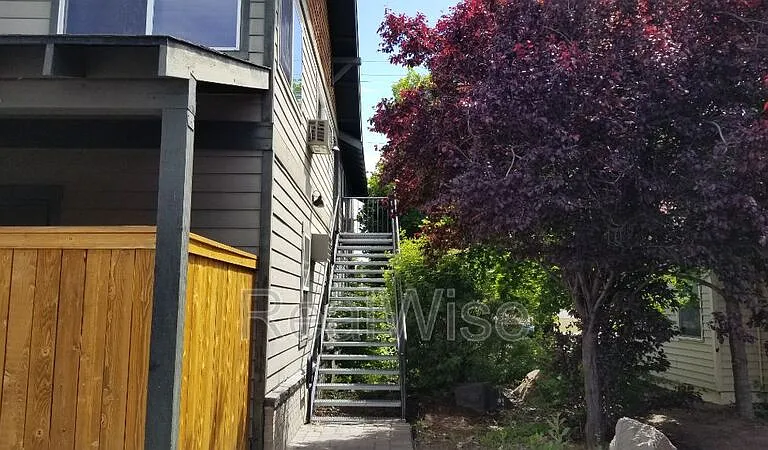 219 NW 6th St #3 — Photo 10