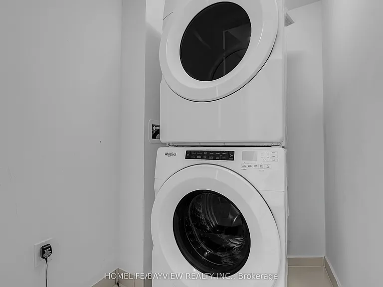 8960 Jane St #228 — Photo 14