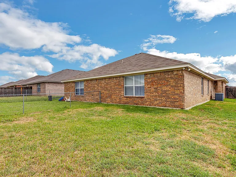 319 Cedar Ridge Dr #A — Photo 28