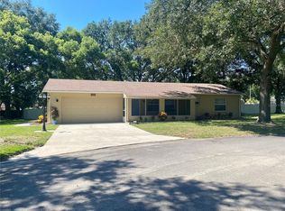 8444 Saint Giles Ct, Zephyrhills, FL 33541