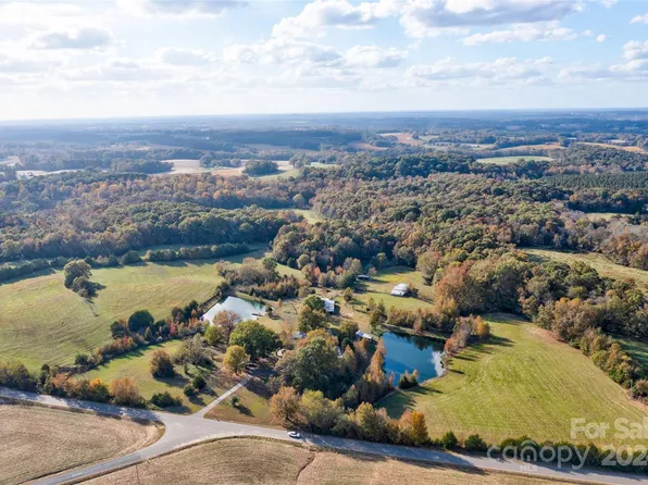 787 State Route 1455 Rd, Peachland, NC 28133